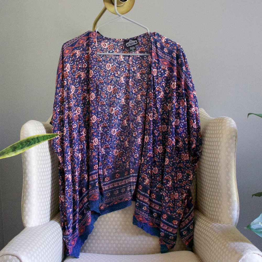 Blue and salmon floral kimono